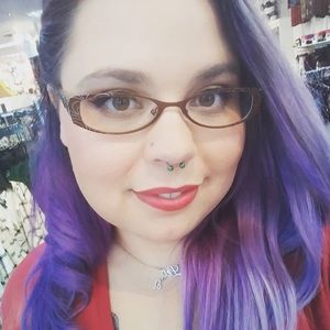 Meet your Posher, Kimberly